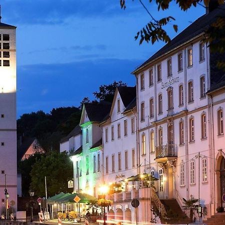 Historisches Hotel Zum Schwan บาด คาร์ลซาเฟิน ภายนอก รูปภาพ
