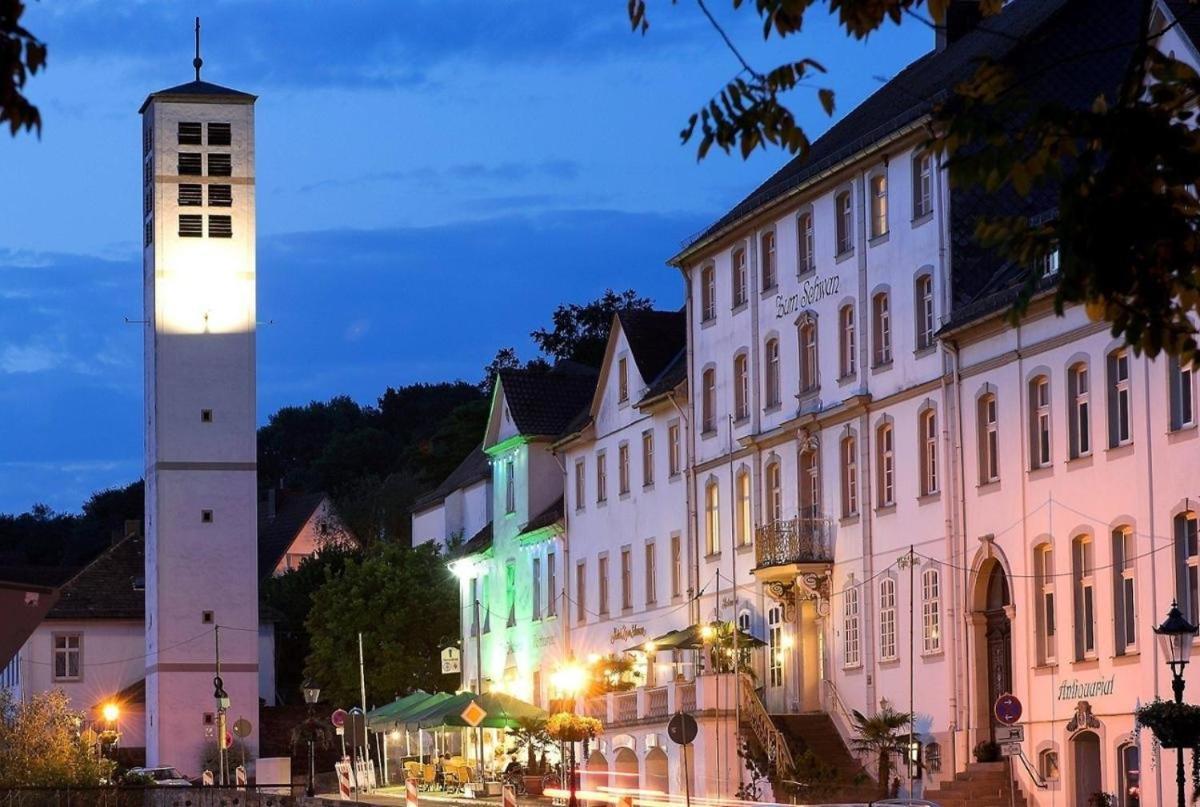 Historisches Hotel Zum Schwan บาด คาร์ลซาเฟิน ภายนอก รูปภาพ